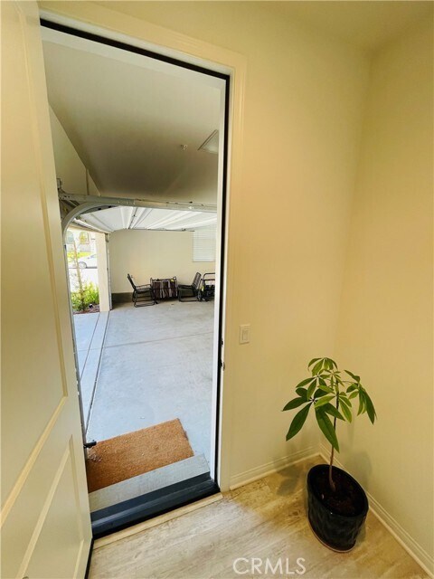 Building Photo - 34173 Helenium St