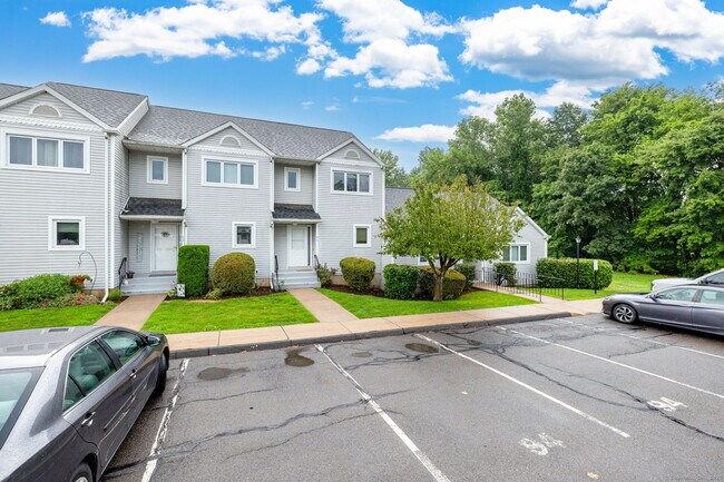 Building Photo - 94 Oak Ridge Dr