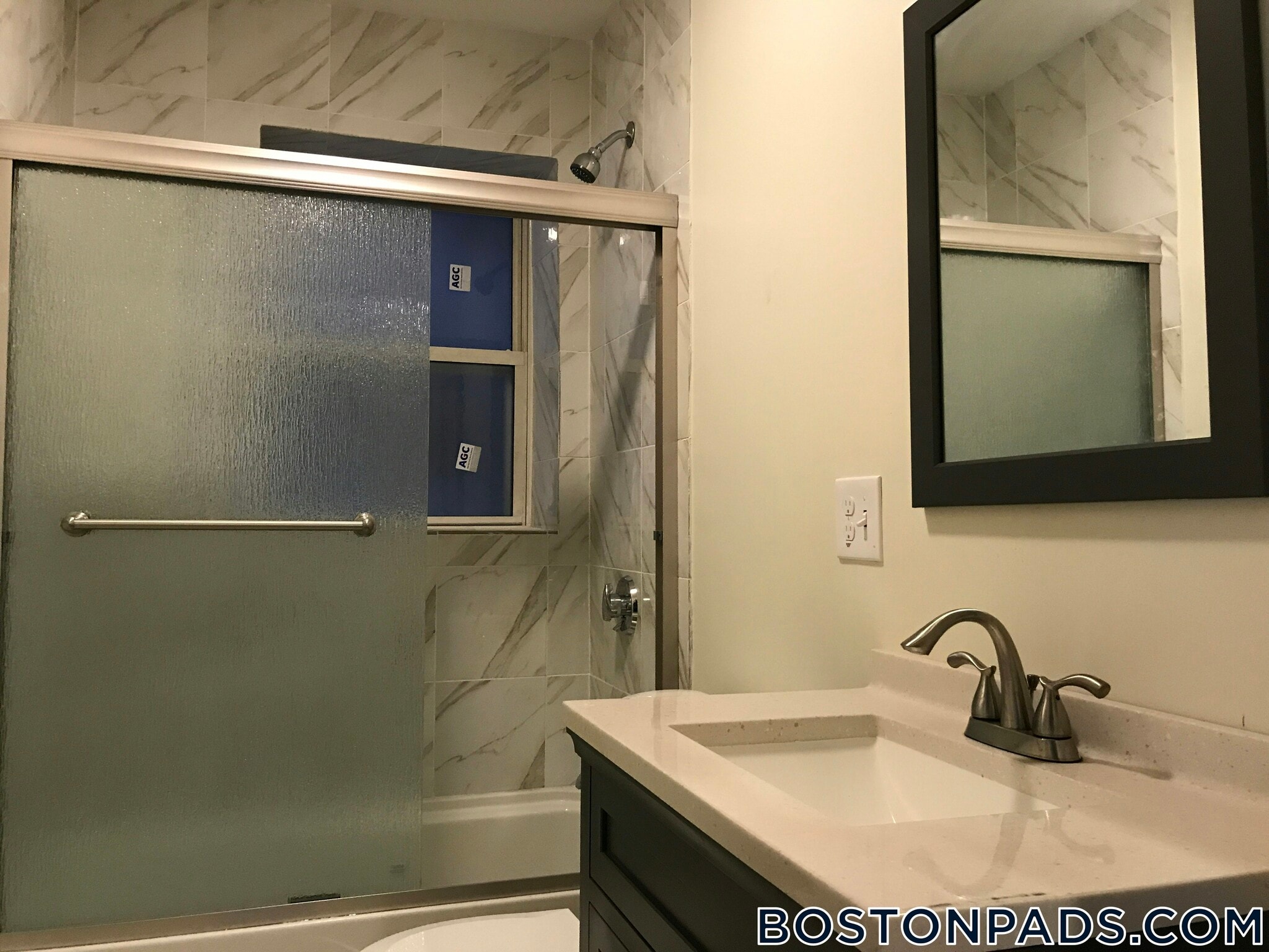 Building Photo - 163 Summer St