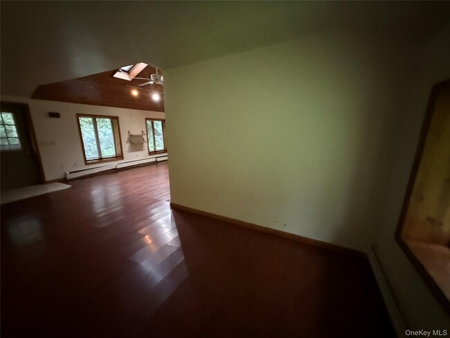 Building Photo - 7 Tanglewood Park Dr