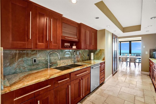 Building Photo - 10175 Collins Ave