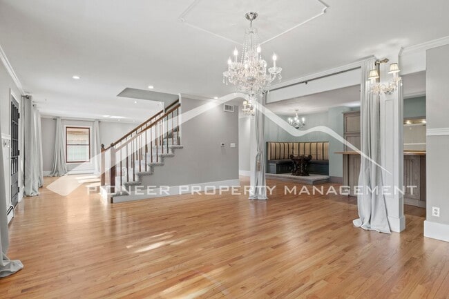 Building Photo - Charming 2-Bedroom + Office in the Histori...