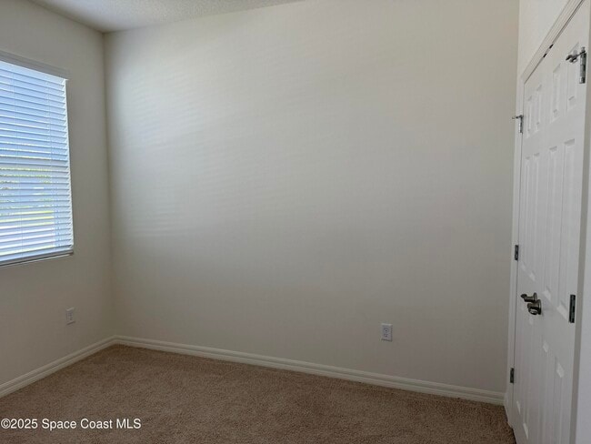 Building Photo - 1566 Criswell Ln SE