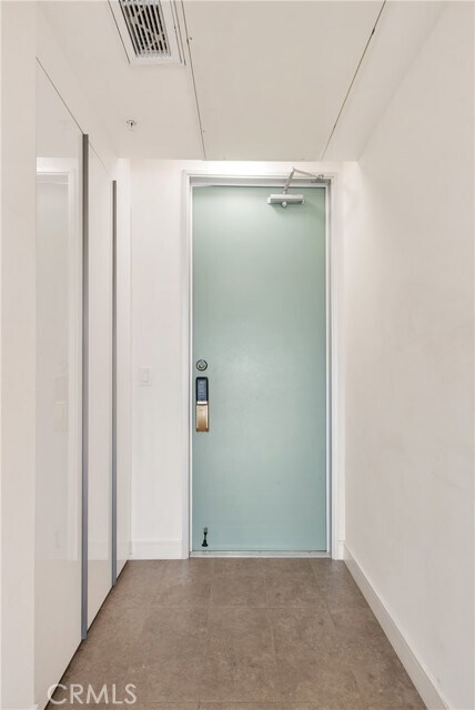 Building Photo - 820 S Wilton Pl