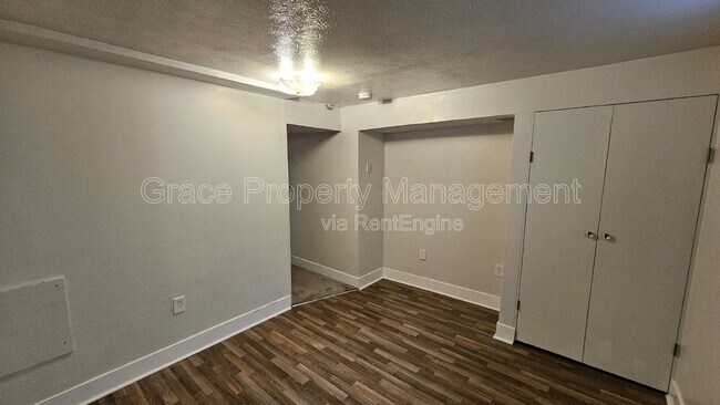 Building Photo - 8151 W Evans Ave