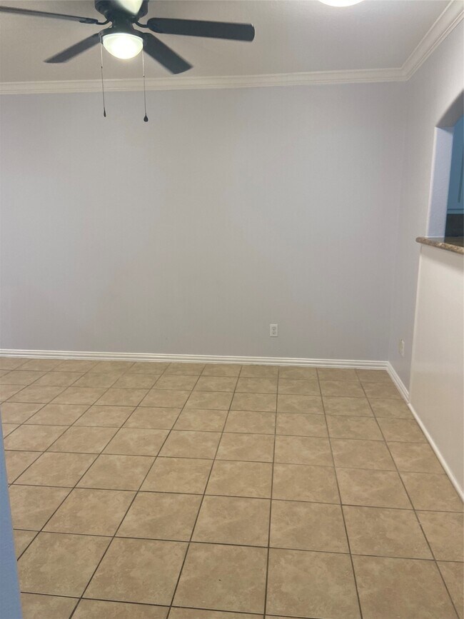 Building Photo - 3304 Twp Grove Ln