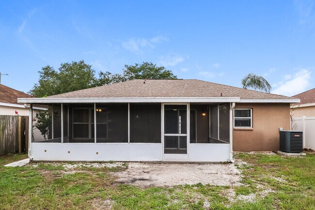 Building Photo - 12420 Dawn Vista Dr