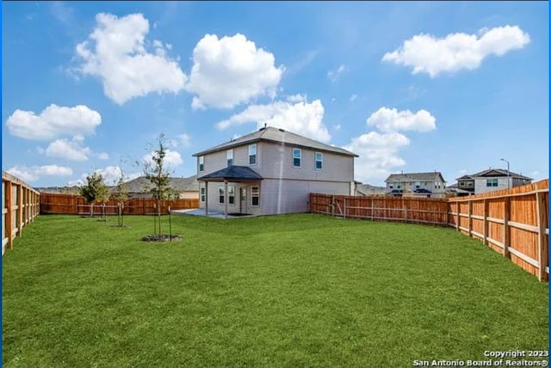 Building Photo - 107 Scarlet Macaw