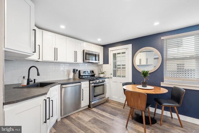 Building Photo - 3606 Miller St