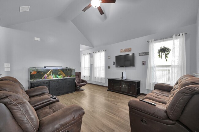 Building Photo - 3554 Paganini Pl