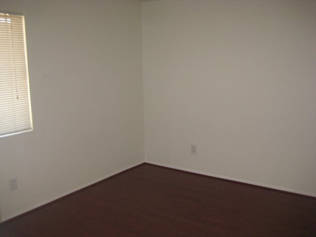 Building Photo - 6625 E Golf Links Rd