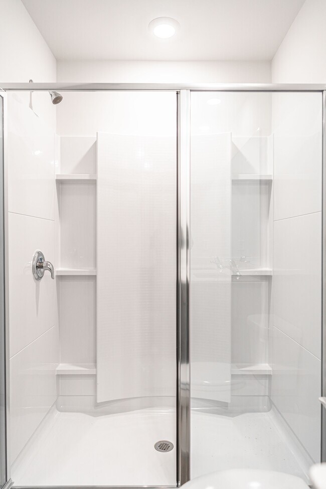 Building Photo - 207 1st St