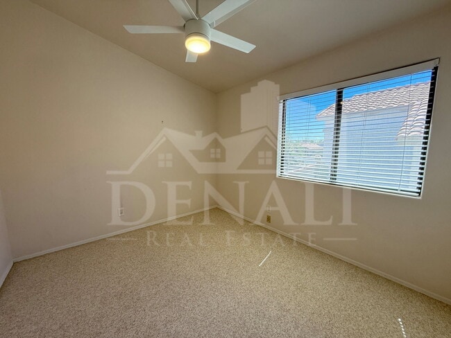 Building Photo - 14204 N 100th Pl