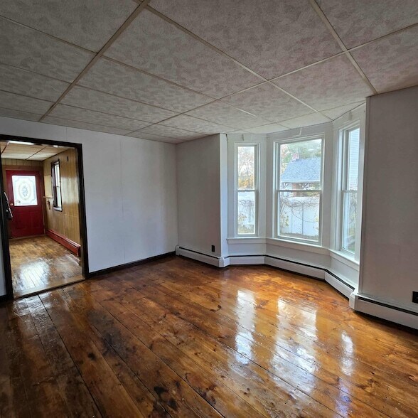 Building Photo - 13 Forest St