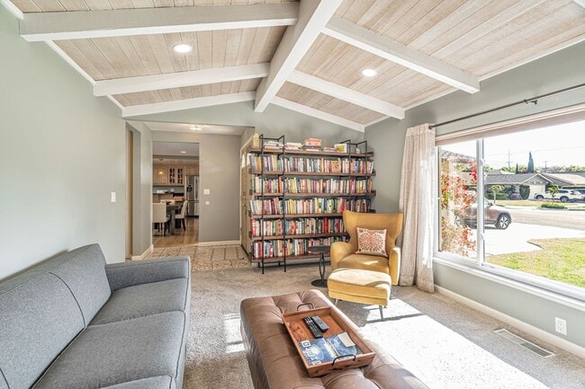 Building Photo - Stylish & Comfort Home in Prime San Jose Location