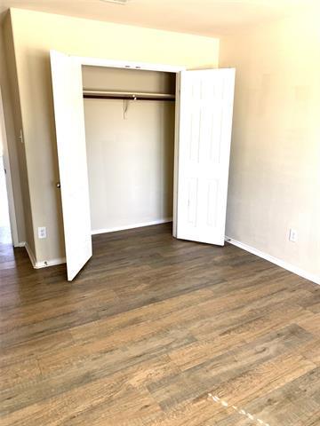 Building Photo - 9216 White Swan Pl