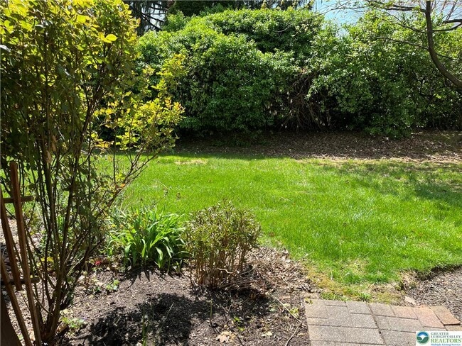 Building Photo - 328 Carver Dr