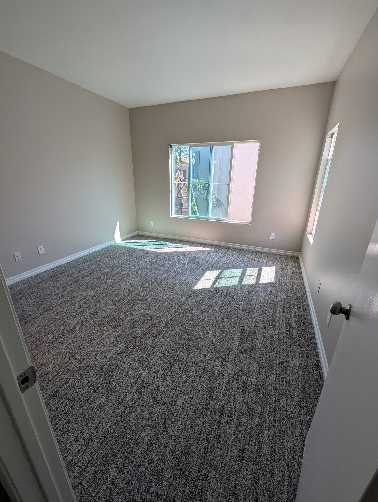 Building Photo - 211 Montana del Lago Dr