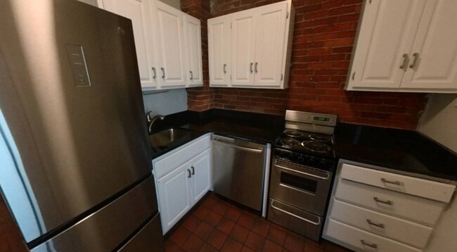 Building Photo - 2.0 bedroom in Somerville Massachusetts 02145