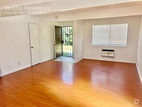 Building Photo - Spacious lower level Fairfield apartment -...