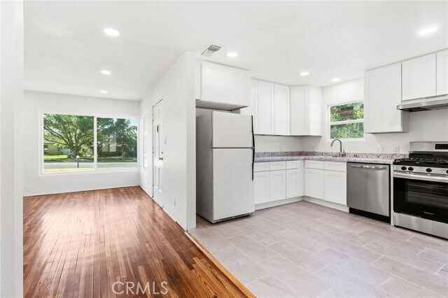 Building Photo - 168 E Highland Ave