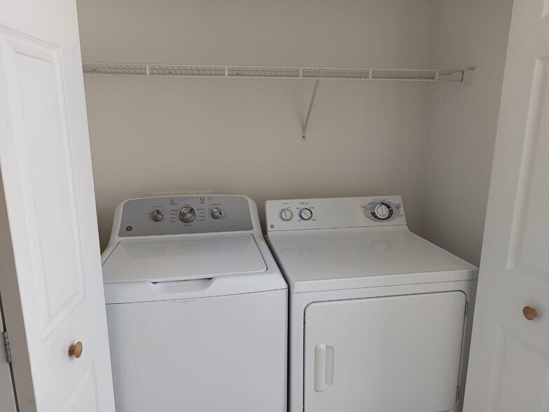 Building Photo - 3646 NY-145