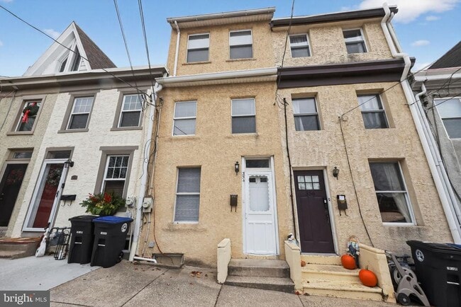 Building Photo - 354 E 6th Ave