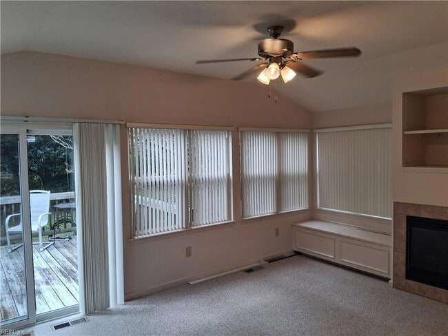 Building Photo - 4525 James Ct