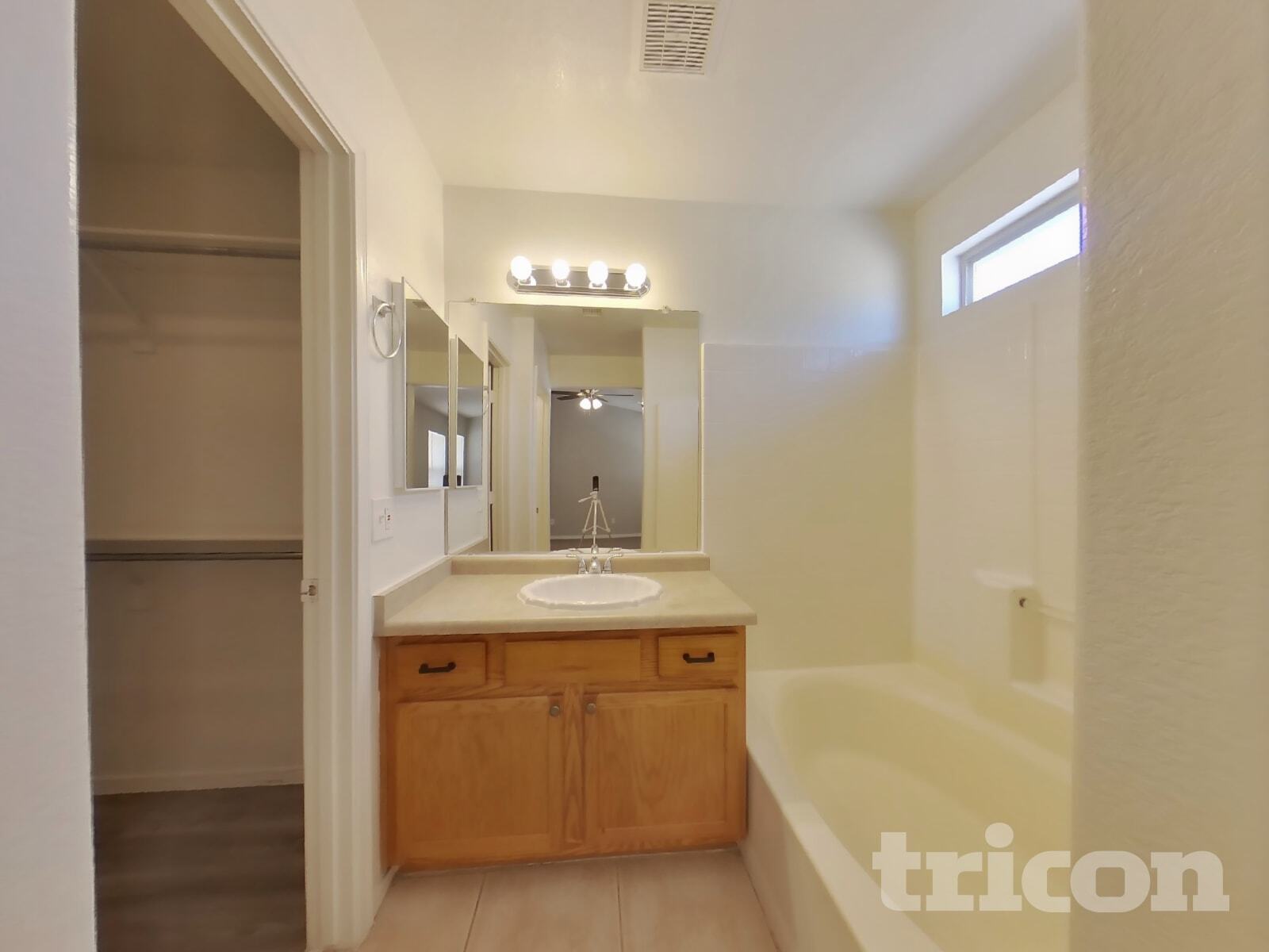 Building Photo - 3628 W Firehawk Dr