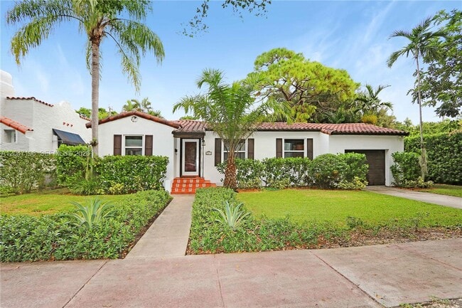 Building Photo - 221 Camilo Ave