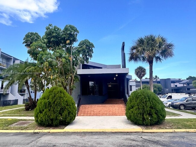 Building Photo - 8801 W Flagler St