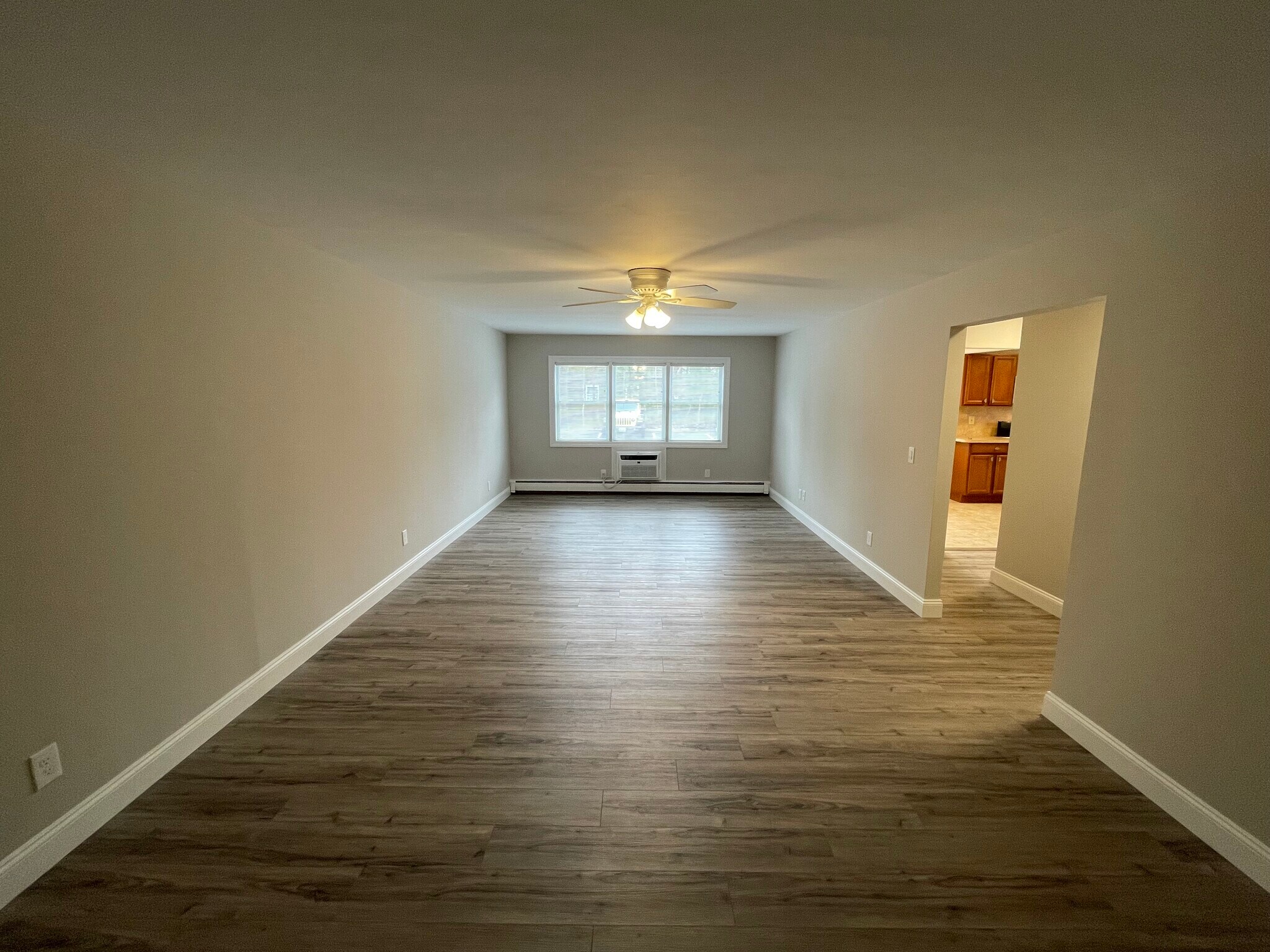 Living Room - Cedar Pines Apartments