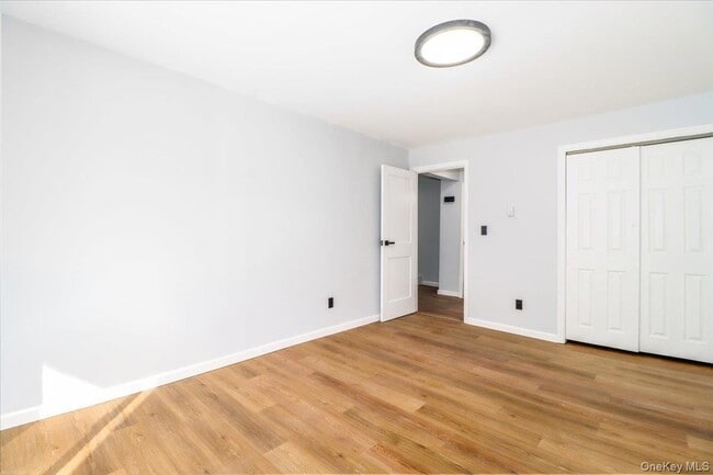 Building Photo - 615 Fox Run Ln