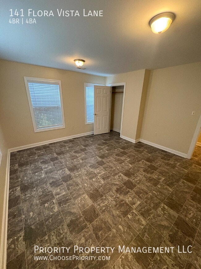 Building Photo - 141 Flora Vista Ln