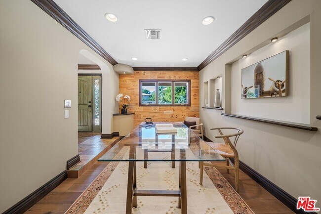 Building Photo - 24409 Voltara Ct