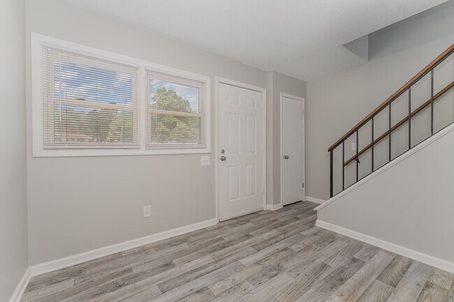 Building Photo - 731 Old Liberty Rd