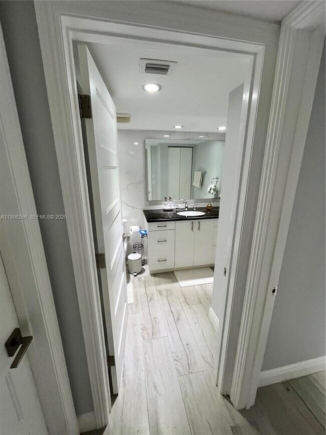 Building Photo - 300 Three Islands Boulevard