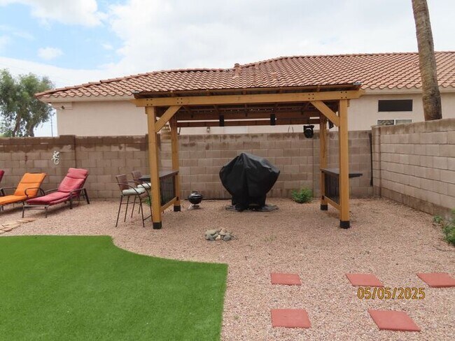Building Photo - 2 Bedroom 2 Bath in Coyote Lakes