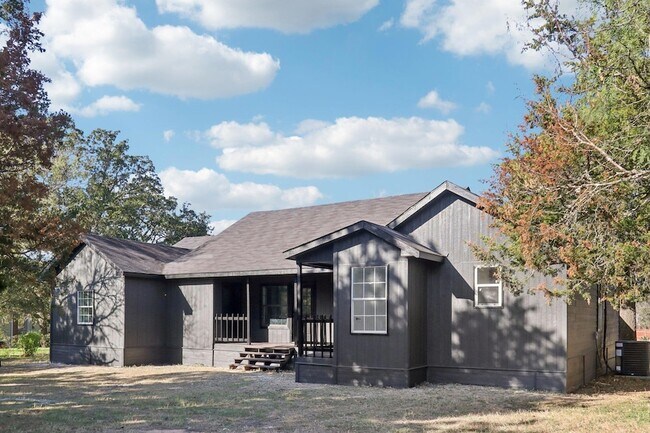 Building Photo - 385 Alta Vista Dr