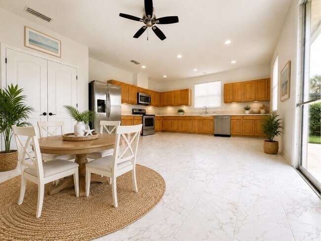 Building Photo - 117 Camden Cay Dr
