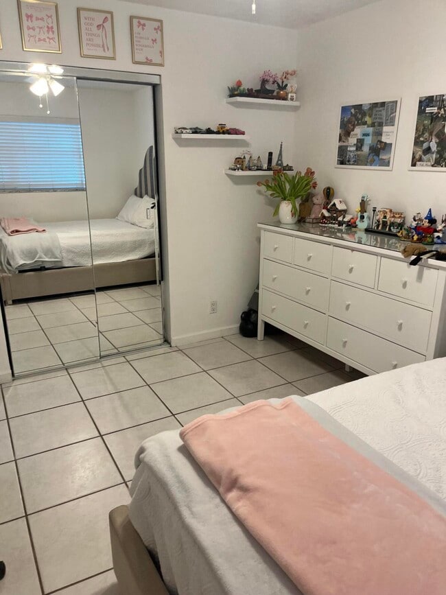 Building Photo - 5843 Albert Rd