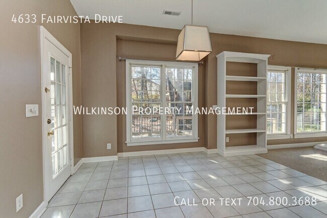 Building Photo - 4633 Fairvista Dr