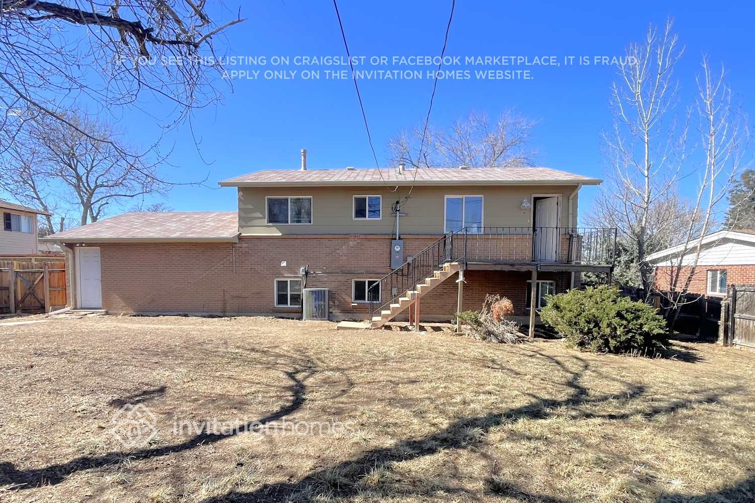 Building Photo - 432 S Victor Way