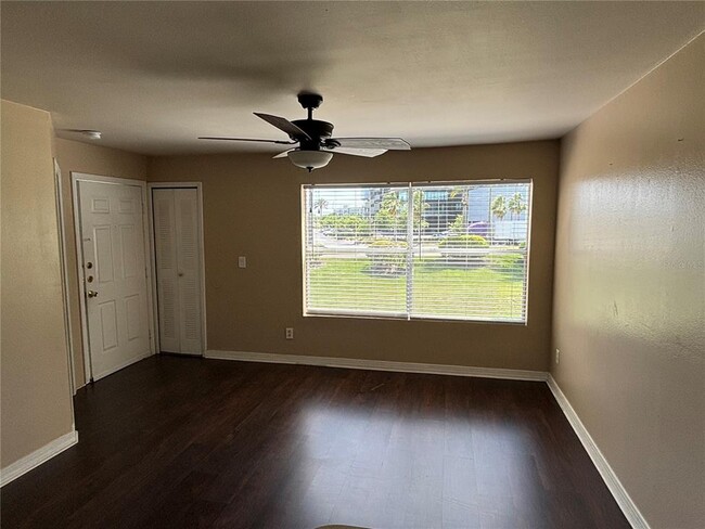 Building Photo - 4768 Walden Cir