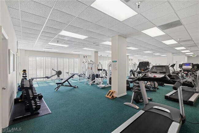 Building Photo - 6361 Pelican Bay Blvd