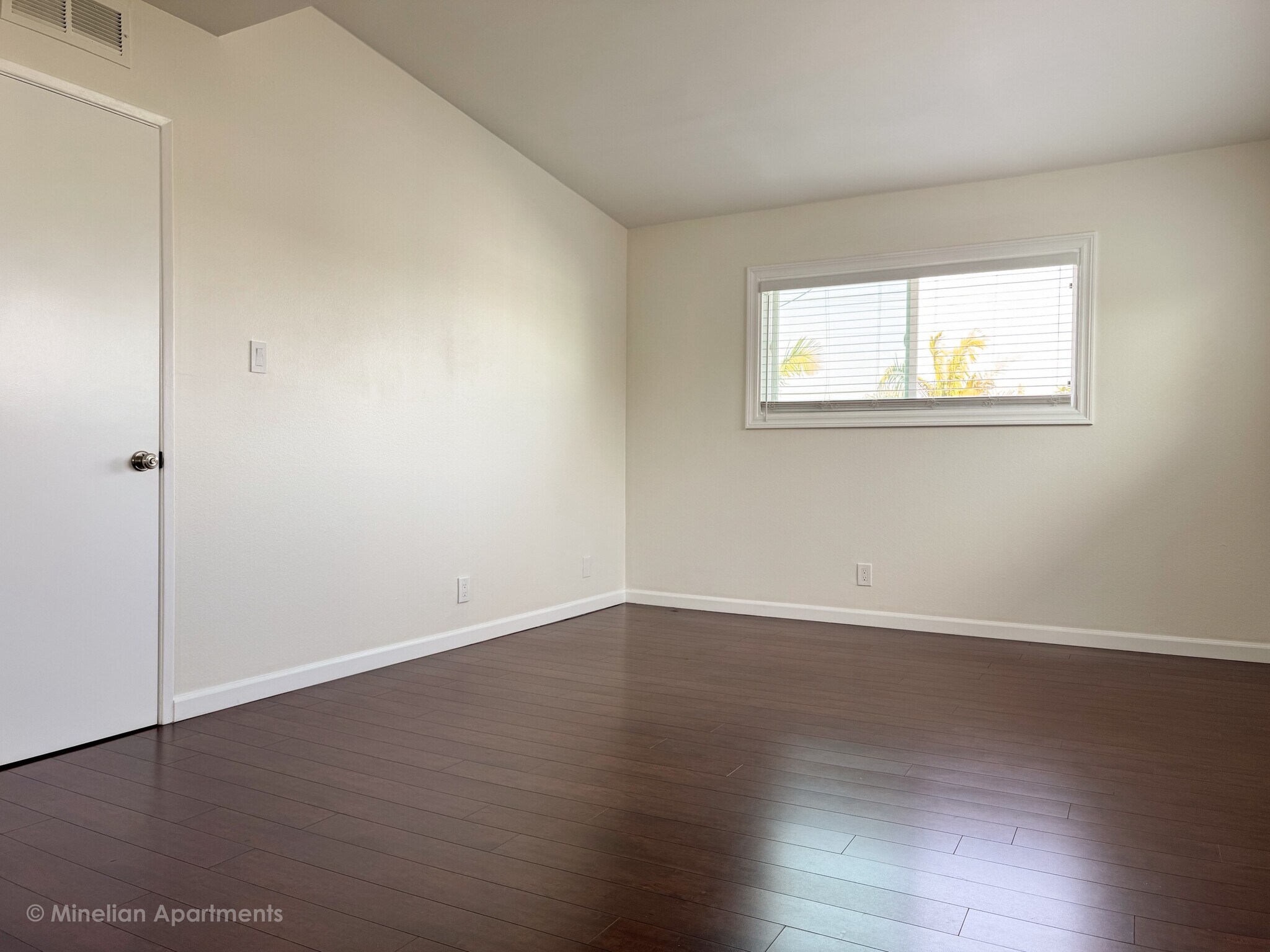 Building Photo - 1813 12th St