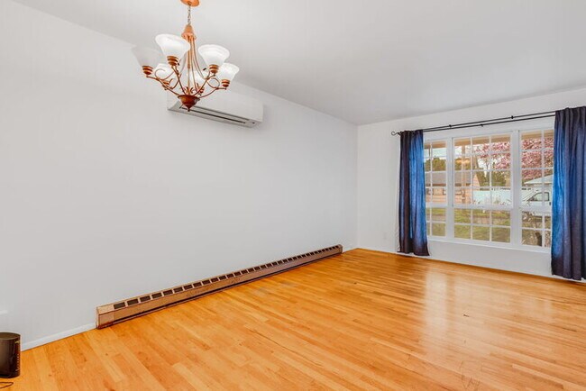 Building Photo - 12620 SW 12th St