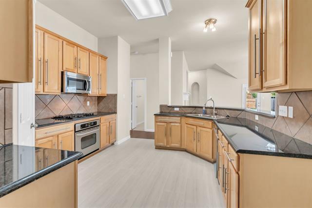 Building Photo - 9941 Voss Ave