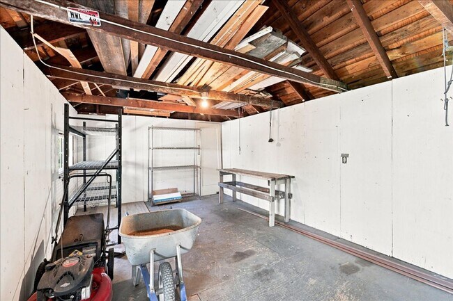 Building Photo - 1111 N 18th St