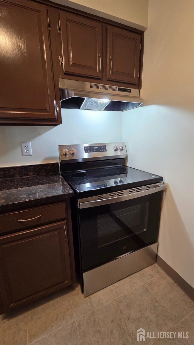 Building Photo - 1514 Ravens Crest Dr